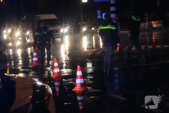 Gewonde en ravage bij frontale botsing