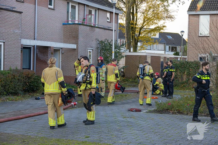 Bewoner uit woning gered tijdens keukenbrand