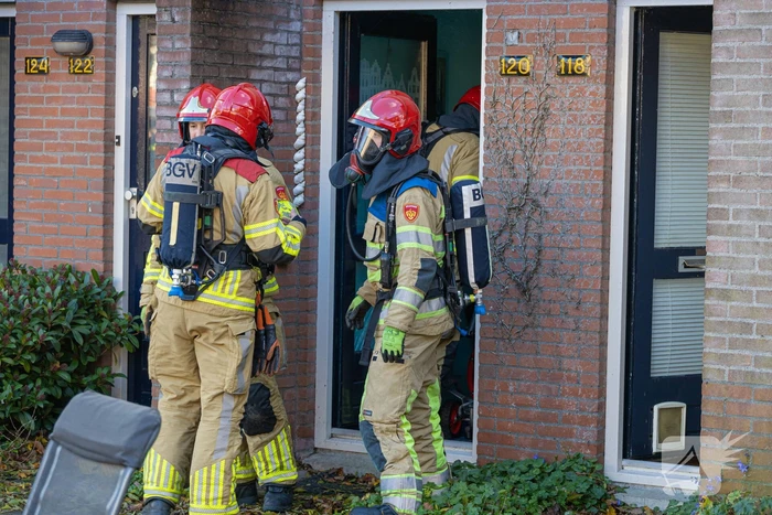 Bewoner uit woning gered tijdens keukenbrand