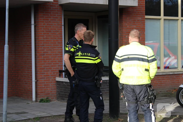 Brandweer ingezet voor vreemde lucht in flatgebouw