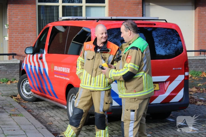 Brandweer ingezet voor vreemde lucht in flatgebouw