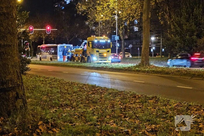 Verkeersopstopping tijdens berging defecte lijnbus