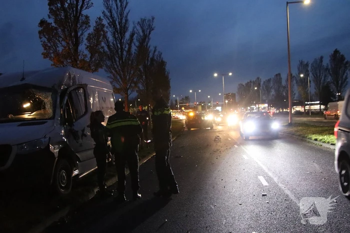 Veel schade bij frontale aanrijding