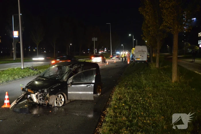 Veel schade bij frontale aanrijding