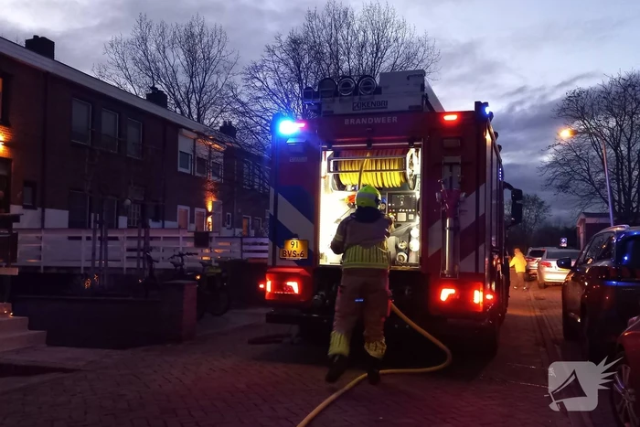 Brand in schuur snel onder controle