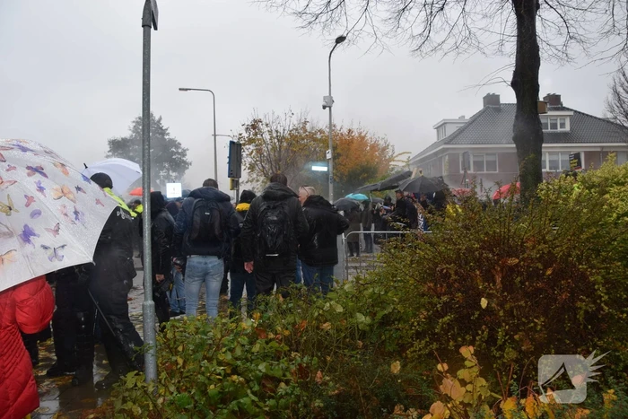 Veel politie-inzet nadat Sinterklaasintocht verstoord word