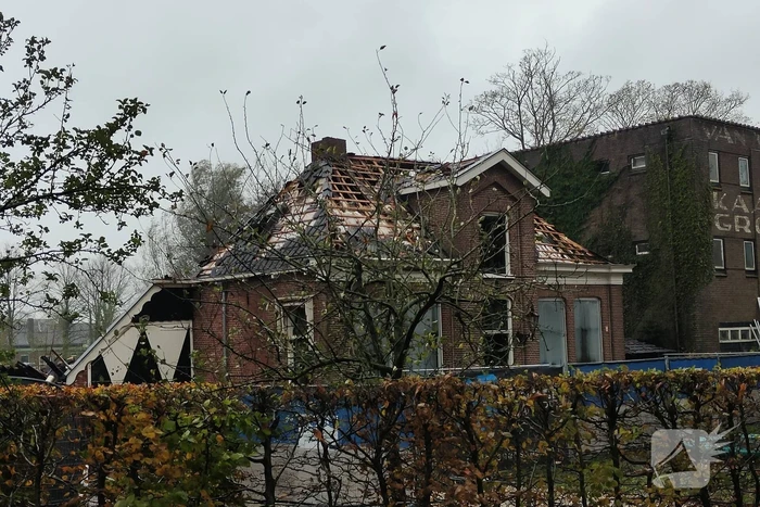 Woonboerderij door brand verwoest