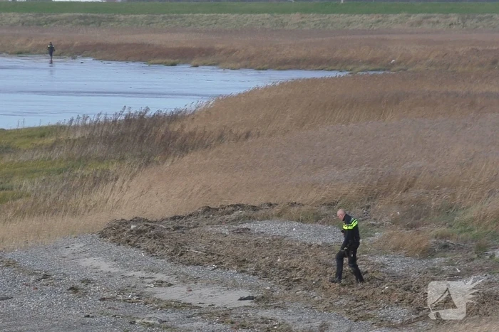 Bijna 1000 kilo cocaïne aangetroffen na verdachte situatie op Westerschelde