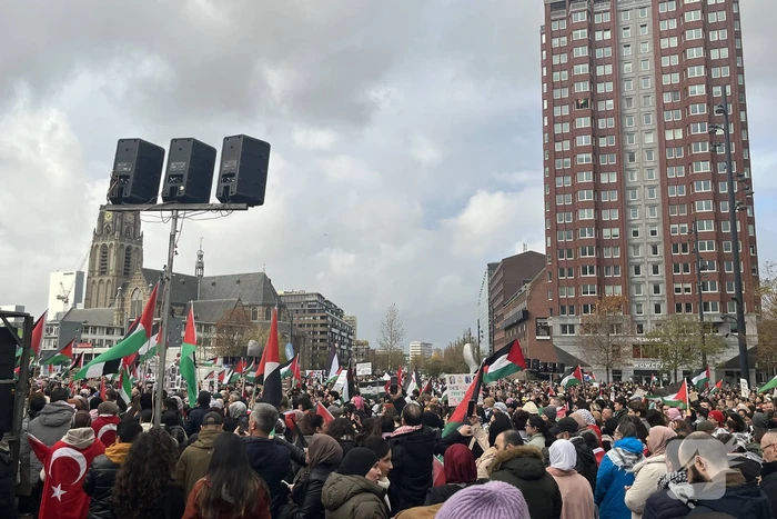 Grote opkomst pro Palestina demonstratie