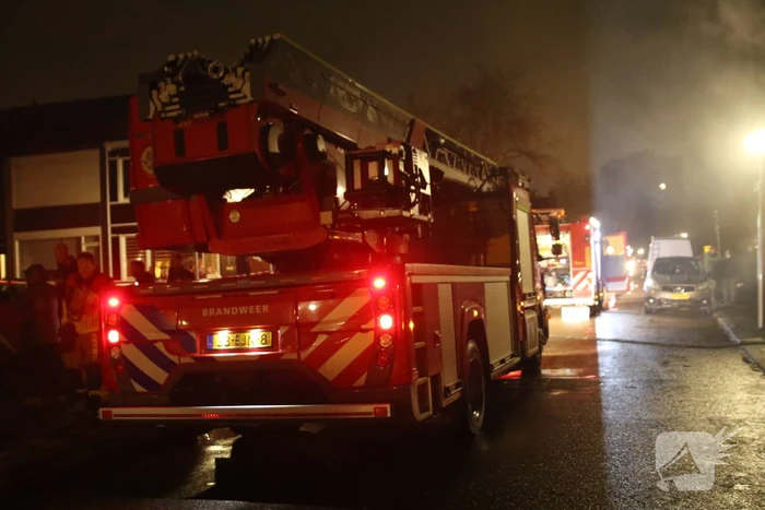 Veel rook door brand in woning