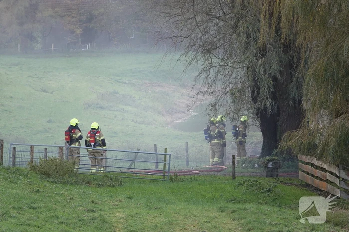 Explosiegevaar bij felle brand in woning