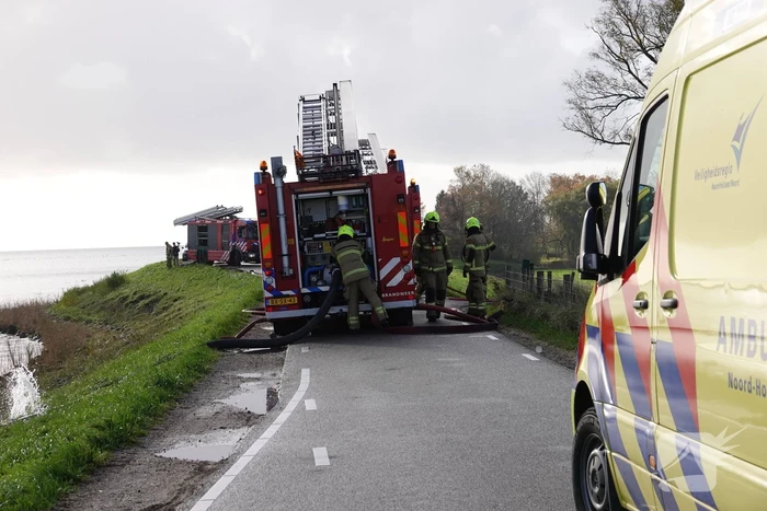 Explosiegevaar bij felle brand in woning