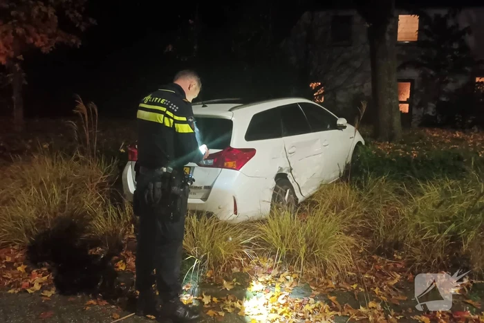 Schade bij botsing tussen twee auto's