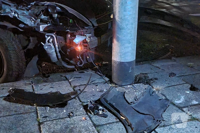Automobilist rijdt door na aanrijding