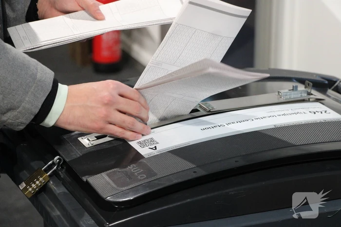 In de rij voor tweede kamerverkiezingen