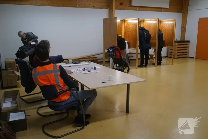 Stemmen en meteen kind naar school brengen