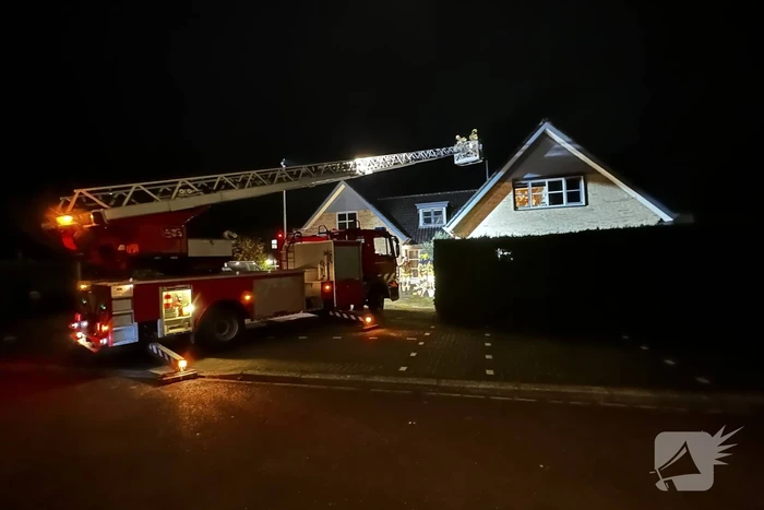 Brand in schoorsteen snel onder controle