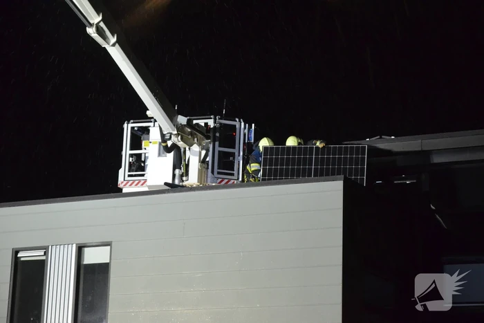 Zonnepanelen komen los door harde wind