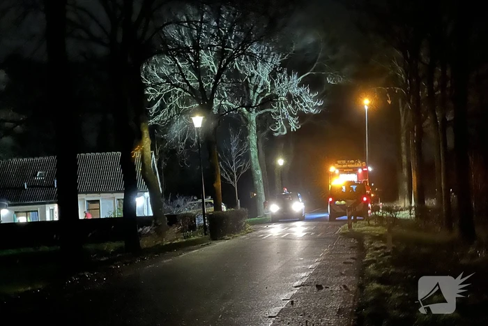 Zonnepanelen dreigen van aanbouw te waaien
