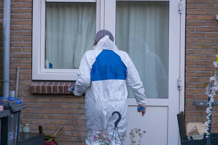 Onderzoek naar aantreffen overleden persoon