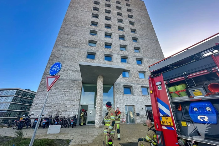 Flatgebouw deels ontruimd vanwege brand
