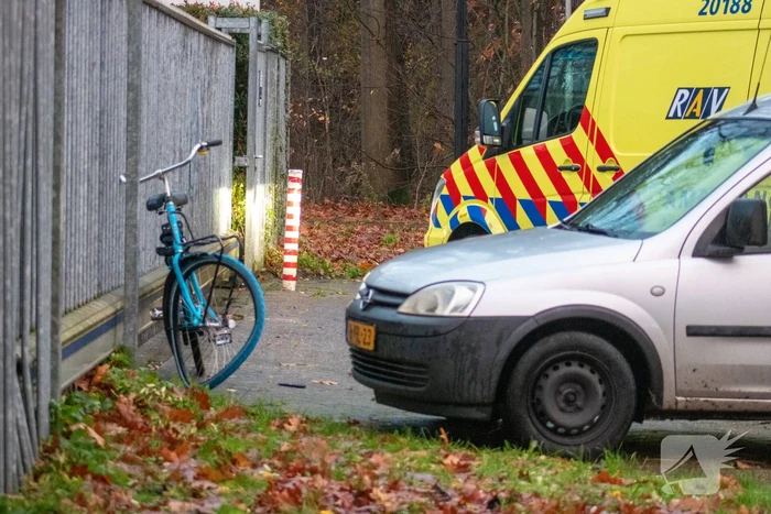 Fietser gewond bij aanrijding met bestelbus