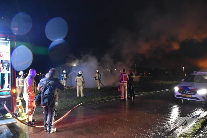 Flinke brand in grote container