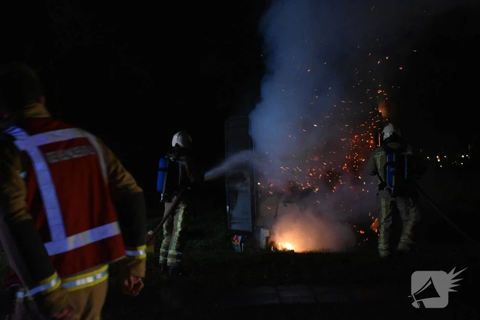 Flinke brand in grote container