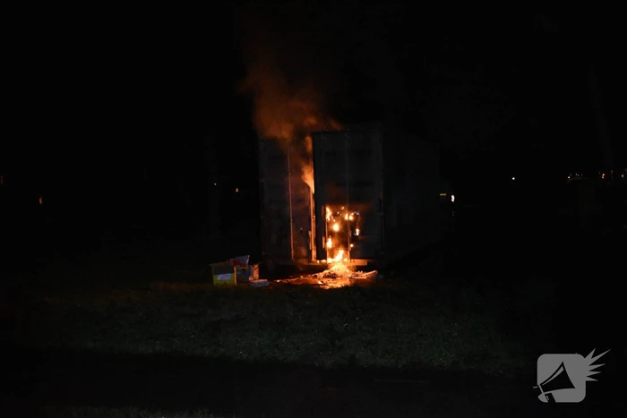 Flinke brand in grote container