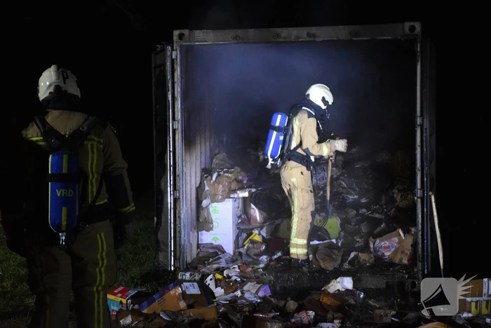 Flinke brand in grote container