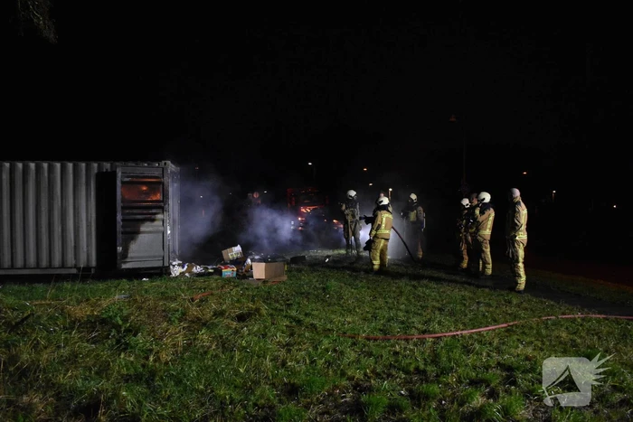 Flinke brand in grote container