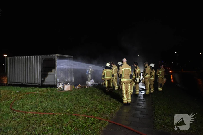 Flinke brand in grote container