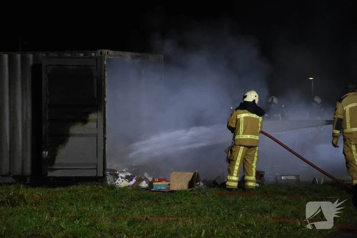 Flinke brand in grote container
