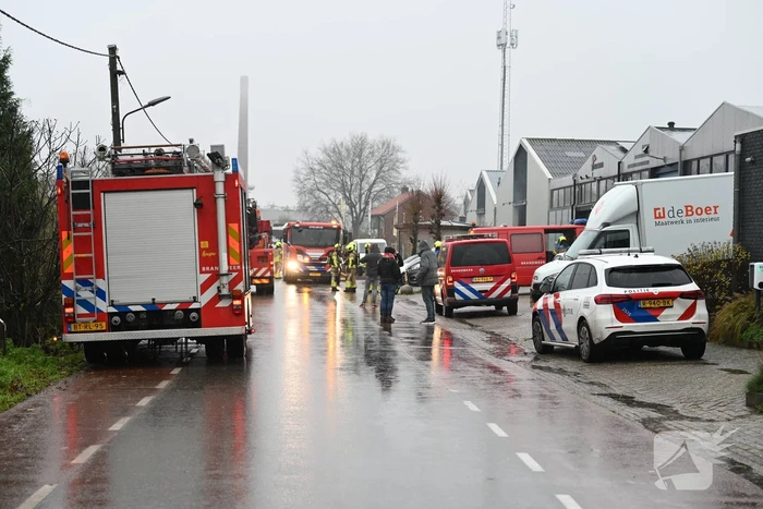 Meerdere accu's vatten vlam in bedrijfspand