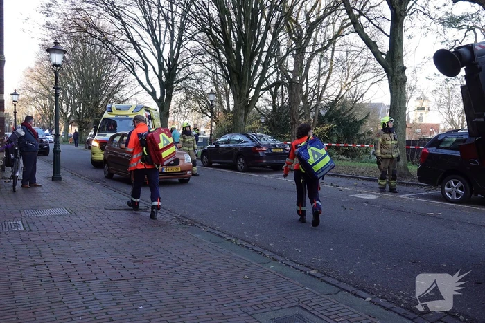 Verreiker valt om een persoon zwaargewond
