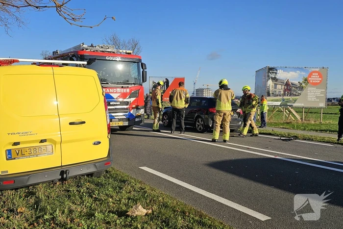 Veel schade bij kop-staartbotsing tussen vier voertuigen