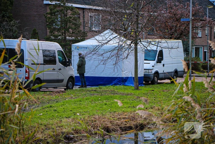 Levenloos lichaam aangetroffen in water