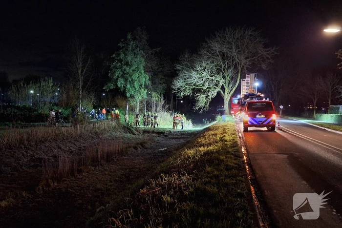 Zoekactie na aantreffen fietsverlichting in sloot