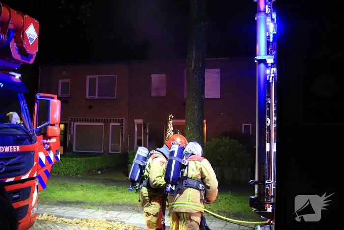 Hevige rookontwikkeling bij brand in woning