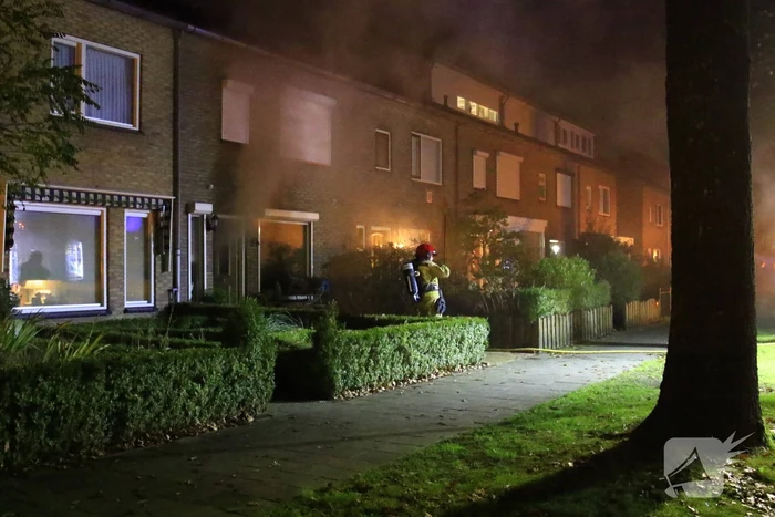 Hevige rookontwikkeling bij brand in woning