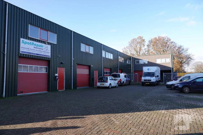 Ondergrondse hennepplantage met 380 planten ontmanteld