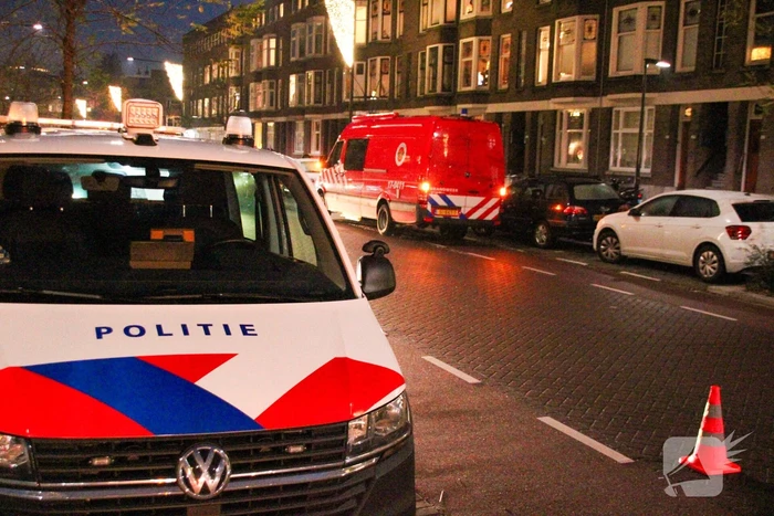 Twee aanhoudingen na chemische lucht in woning, mogelijke drugslab aanwezig