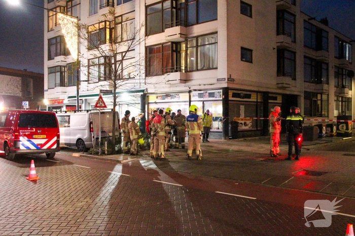 Twee aanhoudingen na chemische lucht in woning, mogelijke drugslab aanwezig