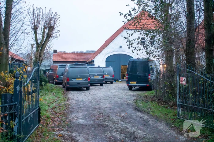 Grote politie-inzet bij aangetroffen drugslab