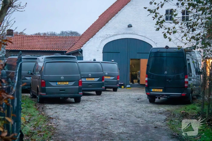 Grote politie-inzet bij aangetroffen drugslab
