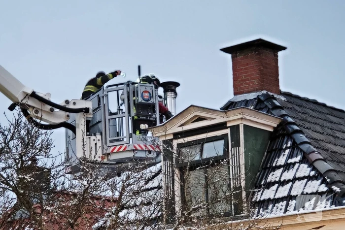 Schoorsteenbrand snel onder controle