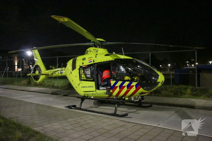 Traumateam assisteert bij medische noodsituatie