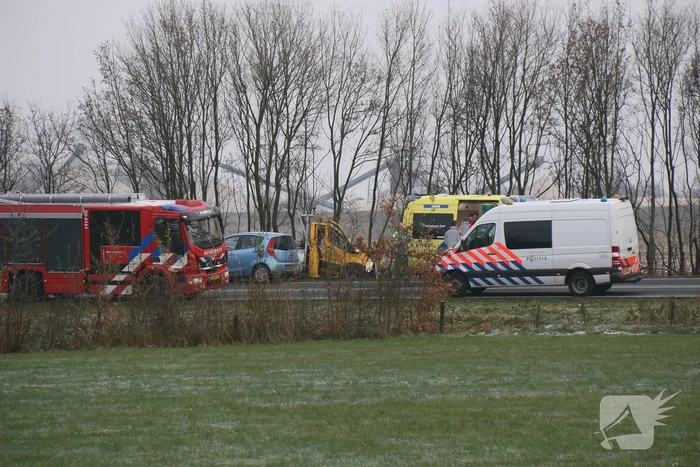 Meerdere gewonden bij ernstig ongeval tussen meerdere voertuigen