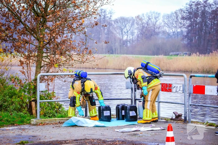 Vaten aangetroffen in de Eem