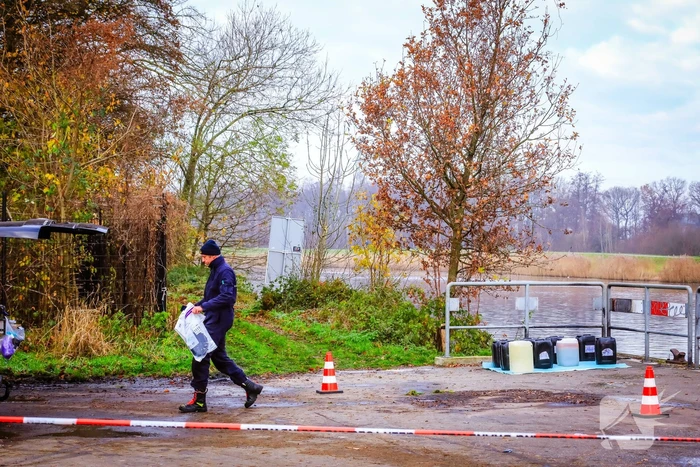 Vaten aangetroffen in de Eem